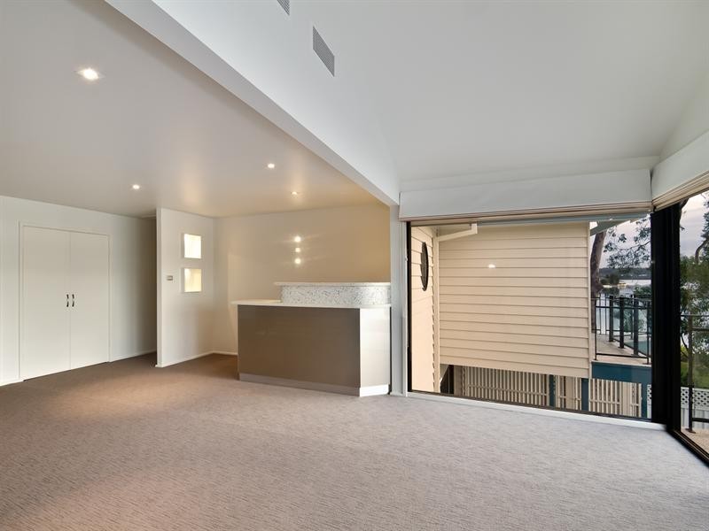 9 Bareki Road, Eleebana NSW 2282