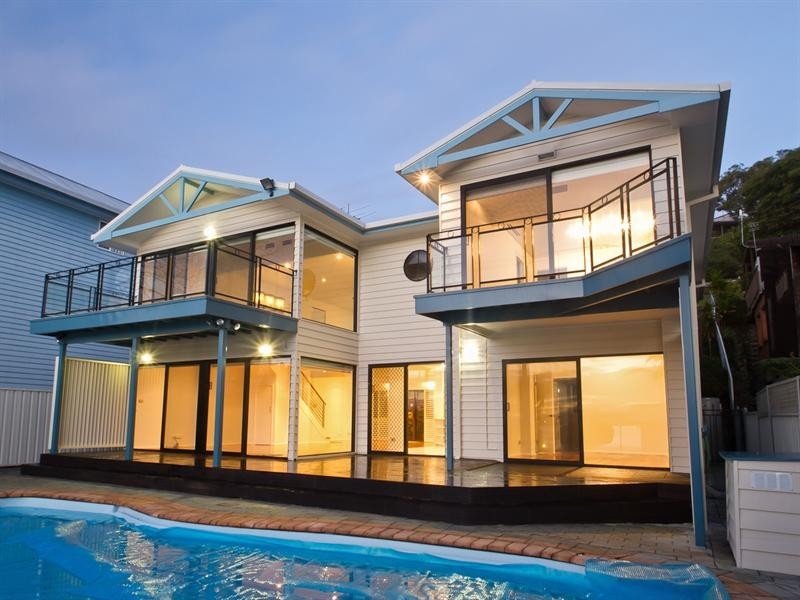 9 Bareki Road, Eleebana NSW 2282