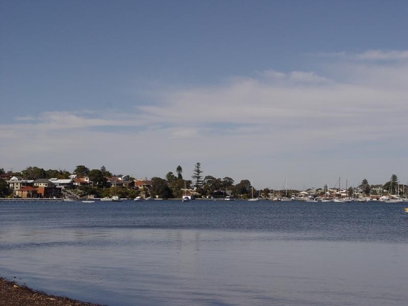 18 Ross Street, Belmont NSW 2280