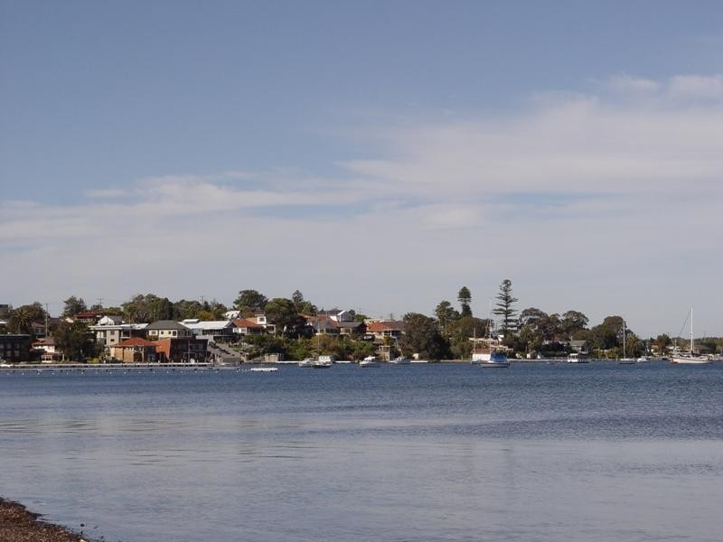 18 Ross Street, Belmont NSW 2280