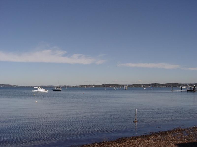 18 Ross Street, Belmont NSW 2280