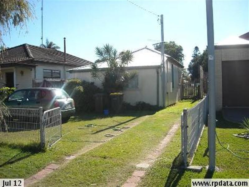 39 Marks Point Road, Marks Point NSW 2280