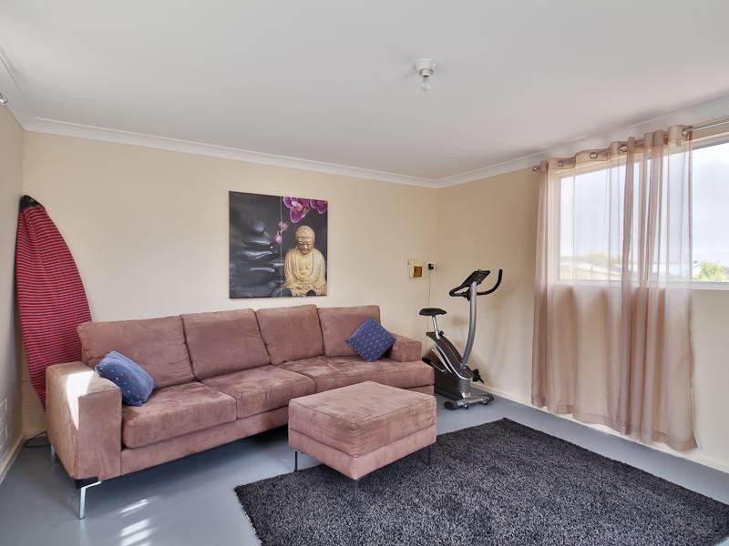 39 Golding Avenue, Belmont North NSW 2280