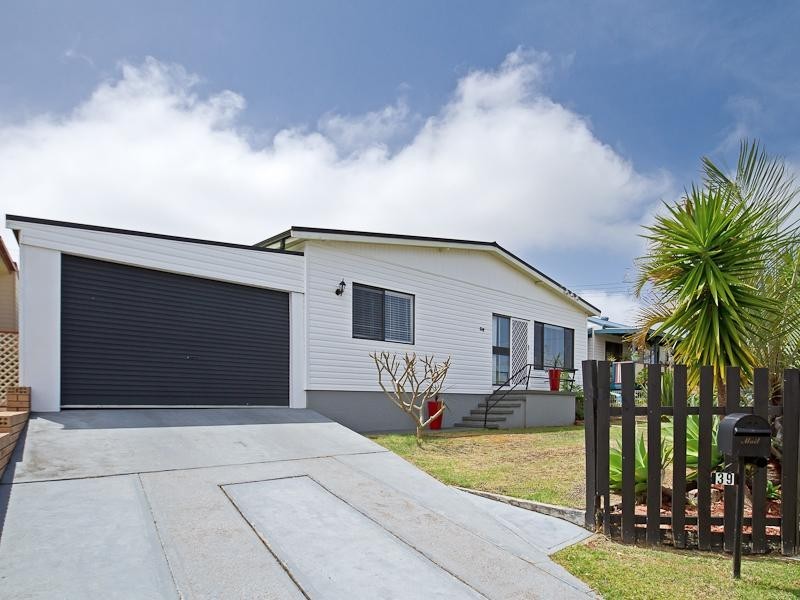 39 Golding Avenue, Belmont North NSW 2280