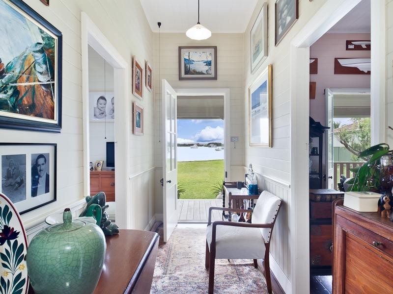 15 Haddon Crescent, Marks Point NSW 2280