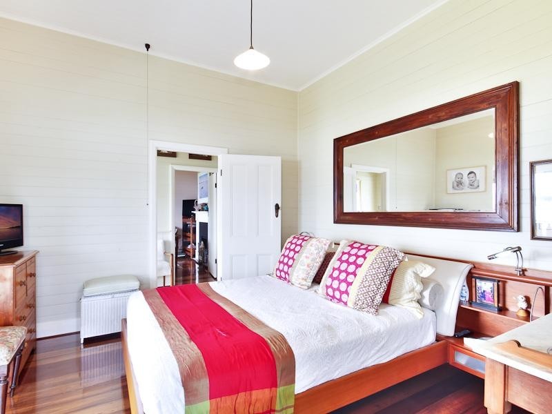 15 Haddon Crescent, Marks Point NSW 2280