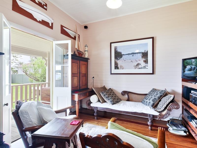 15 Haddon Crescent, Marks Point NSW 2280