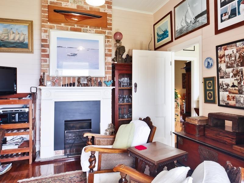 15 Haddon Crescent, Marks Point NSW 2280