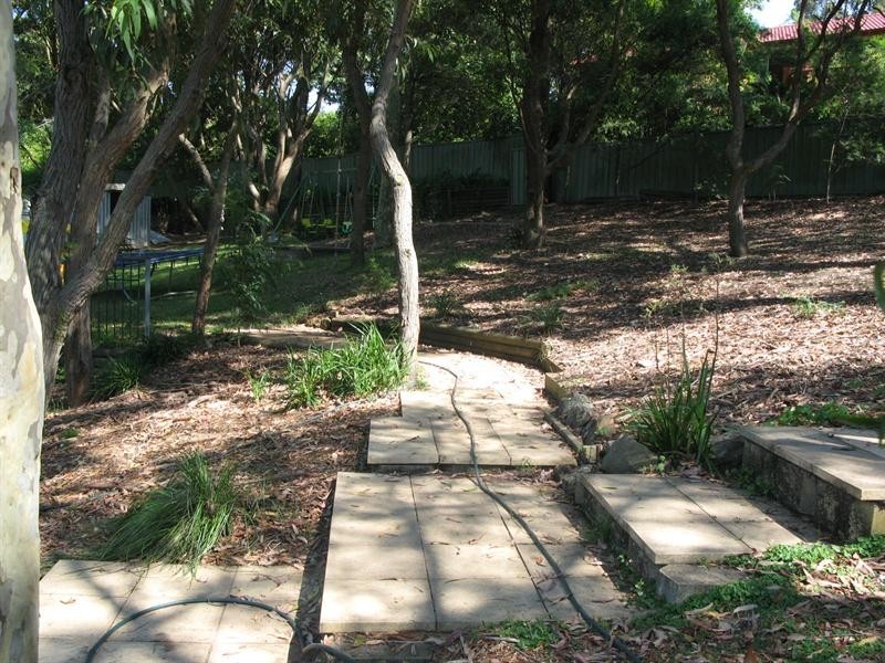 17 PENDEEN Place, Belmont North NSW 2280