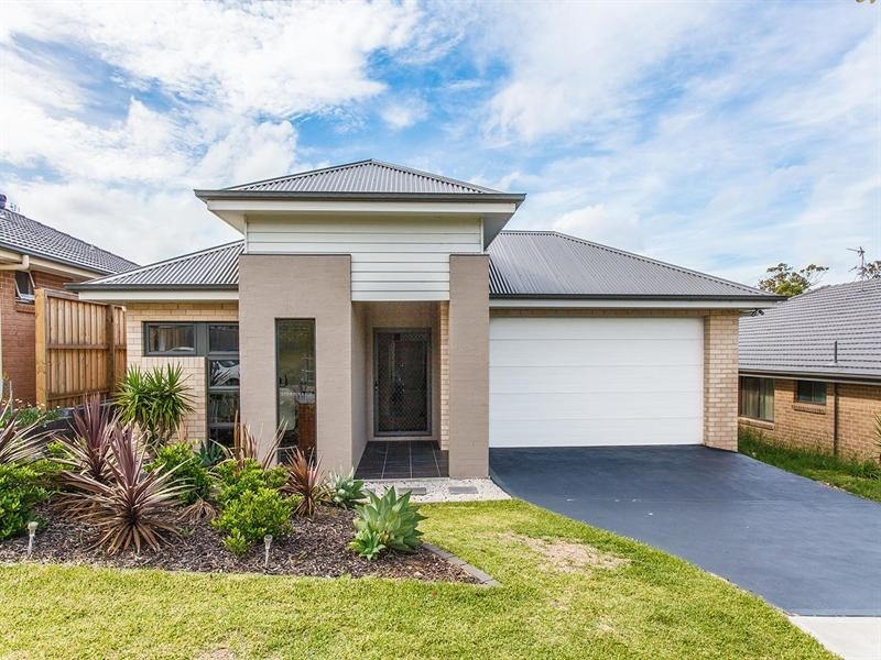 6 Burrong Street, Fletcher NSW 2287