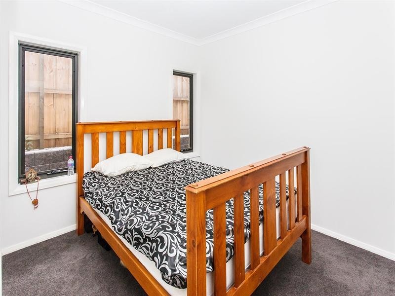 6 Burrong Street, Fletcher NSW 2287