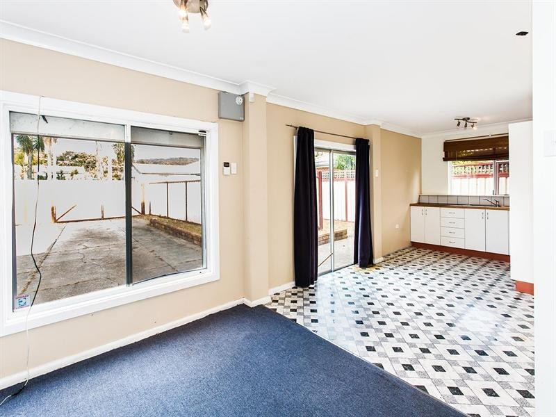 836 Macquarie Drive, Croudace Bay NSW 2280