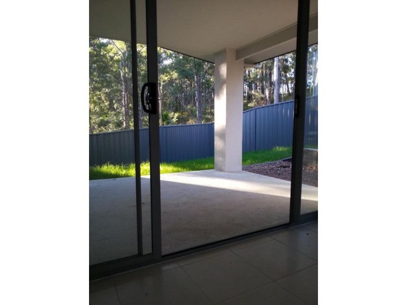 7 Craigevar Way, Cameron Park NSW 2285