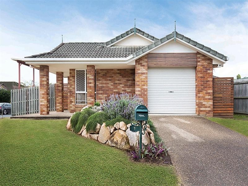 1 Manitoba Place, Wavell Heights QLD 4012