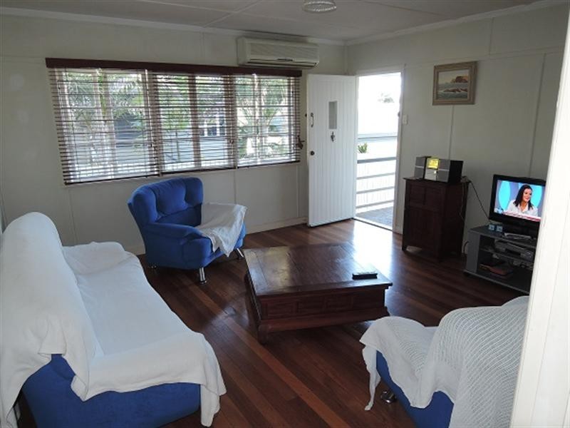 21 Quandeine Street, Stafford QLD 4053