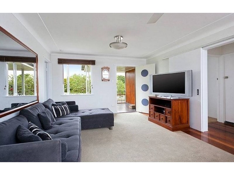 14 Winnam Street, Stafford QLD 4053