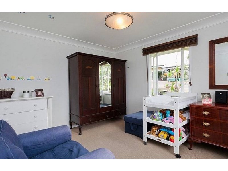 14 Winnam Street, Stafford QLD 4053