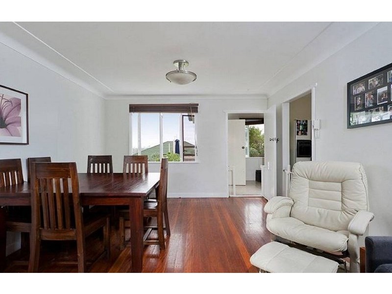 14 Winnam Street, Stafford QLD 4053