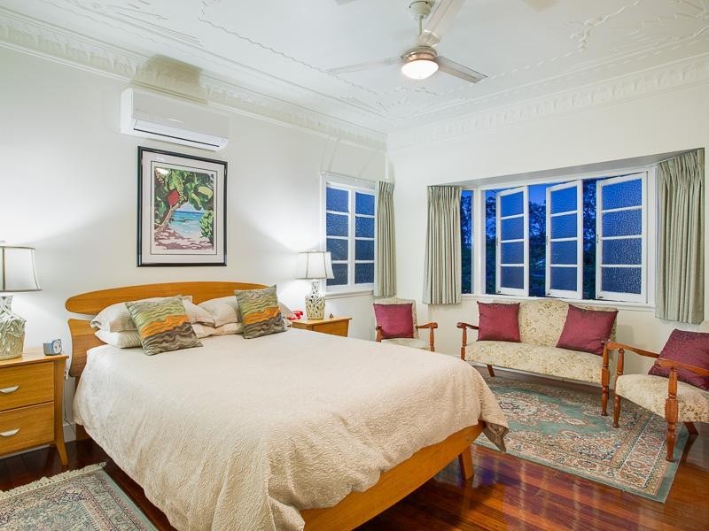 41 Howard Street, Grange QLD 4051