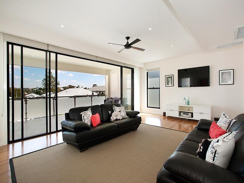 43 Angliss Street, Wilston QLD 4051