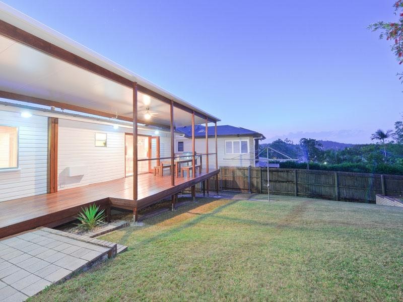 45 Landscape Street, Stafford Heights QLD 4053