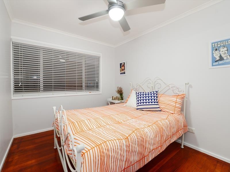 45 Landscape Street, Stafford Heights QLD 4053