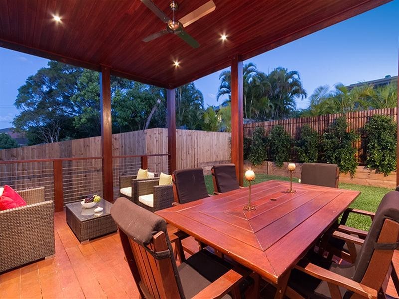 17 Gurley Street, Wavell Heights QLD 4012