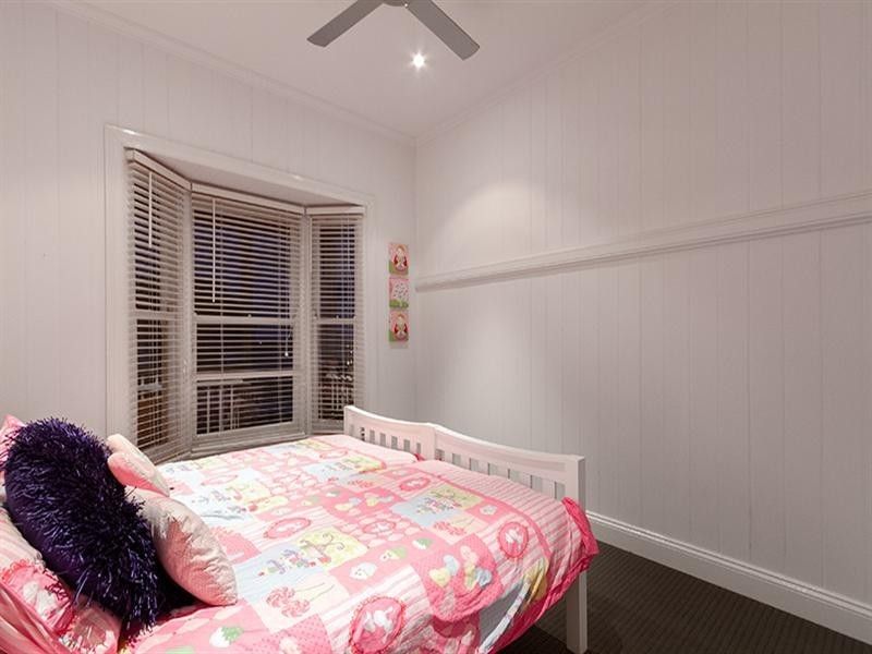 17 Gurley Street, Wavell Heights QLD 4012