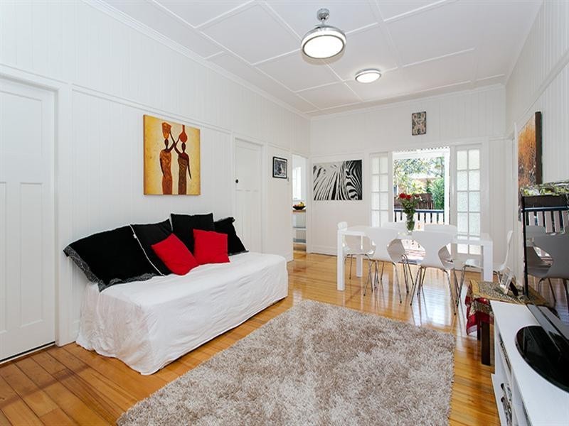 19 Campbell Terrace, Alderley QLD 4051