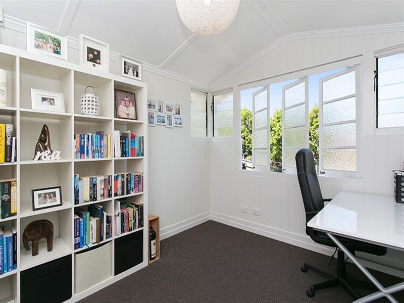 19 Campbell Terrace, Alderley QLD 4051