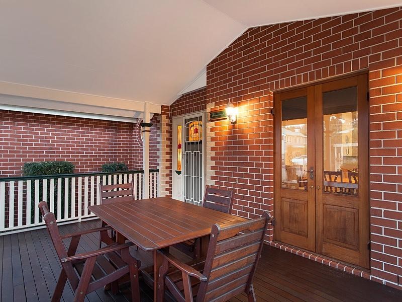 5 Reid Street, Windsor QLD 4030