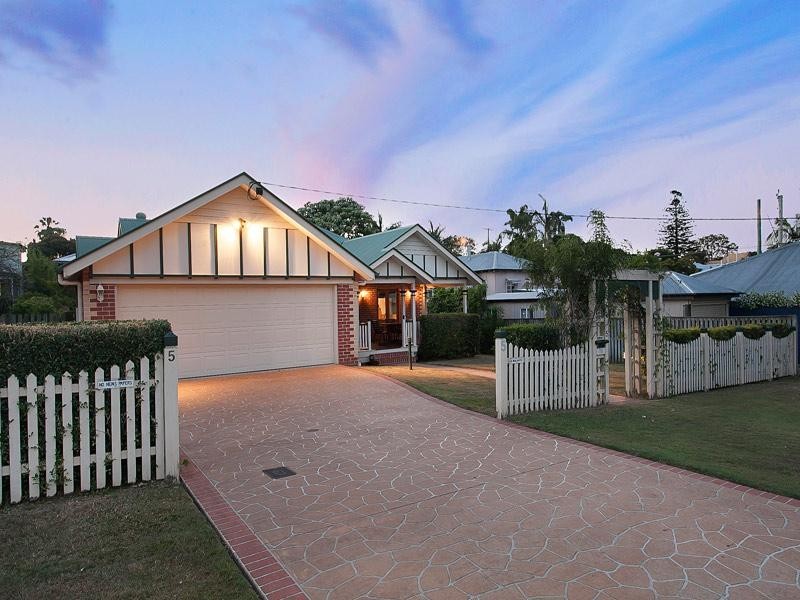 5 Reid Street, Windsor QLD 4030