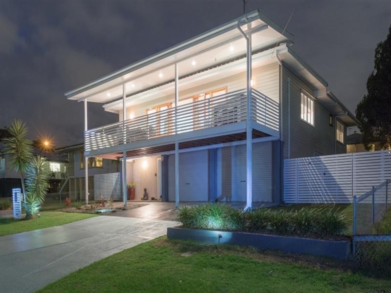 11 Allowrie Street, Stafford QLD 4053