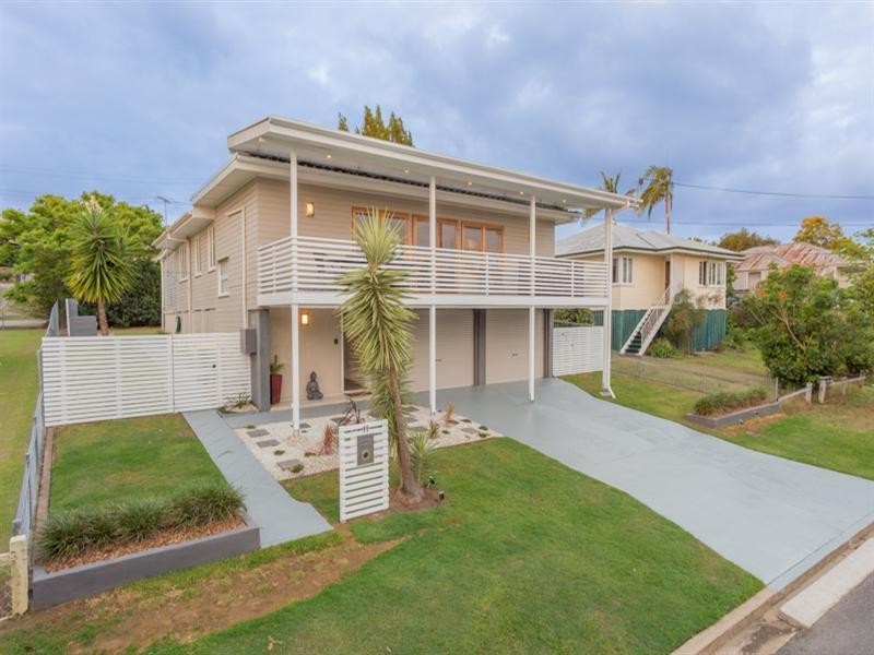 11 Allowrie Street, Stafford QLD 4053