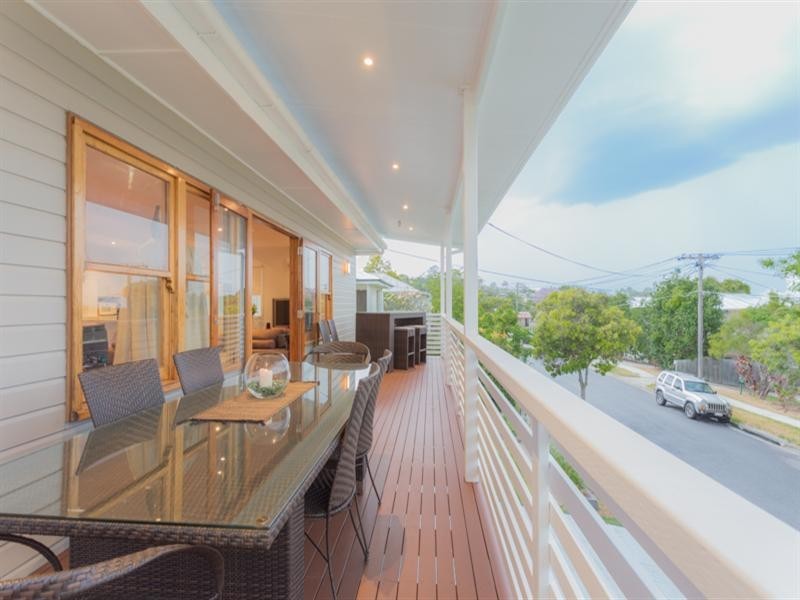 11 Allowrie Street, Stafford QLD 4053