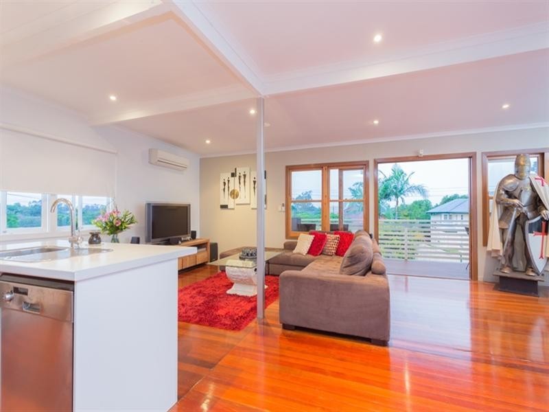 11 Allowrie Street, Stafford QLD 4053