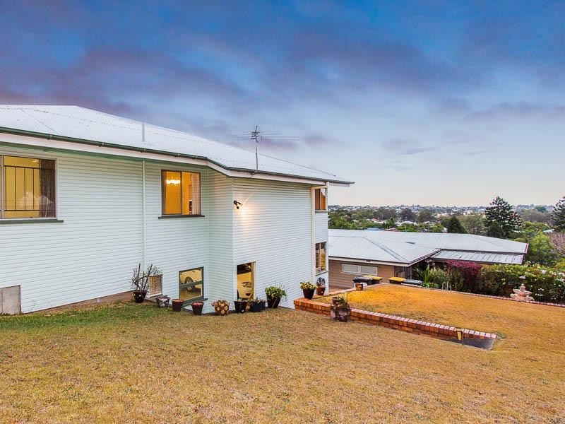 182 Kitchener Road, Kedron QLD 4031