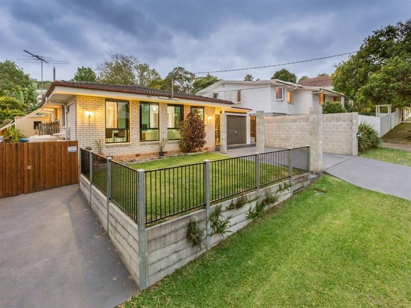 9 Karbala Street, Stafford QLD 4053