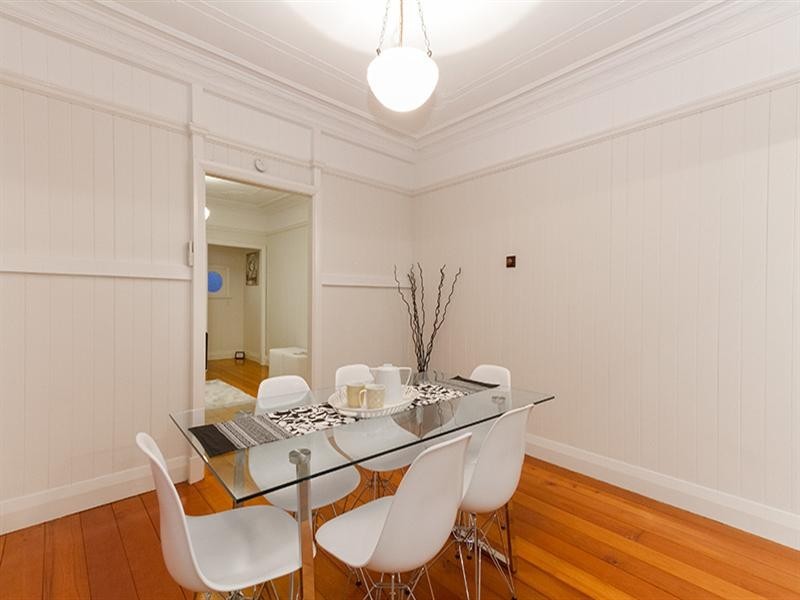 1 Meecham Street, Grange QLD 4051