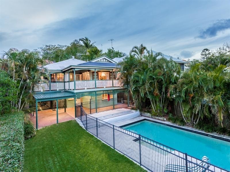 7 Arwin Terrace, Windsor QLD 4030