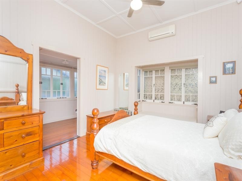 7 Arwin Terrace, Windsor QLD 4030