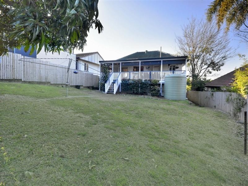 34 Sheehy Street, Stafford QLD 4053