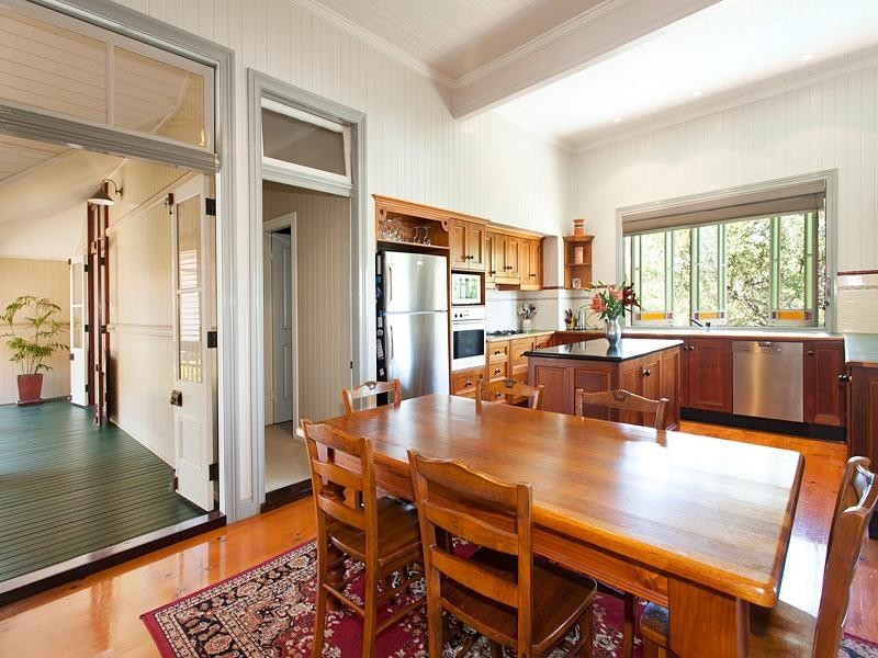 54 Arthur Terrace, Red Hill QLD 4059