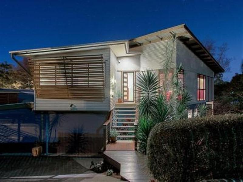 12a Hartfield Drive, Bardon QLD 4065