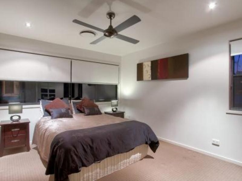 12a Hartfield Drive, Bardon QLD 4065