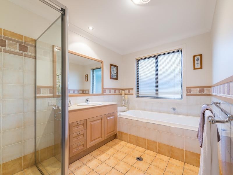 46 Butterfield Place, Chermside West QLD 4032