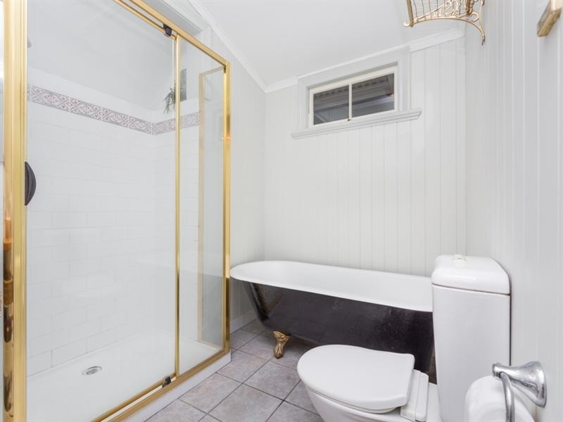 26 Soudan Street, Bardon QLD 4065