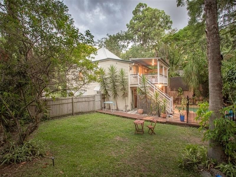 26 Soudan Street, Bardon QLD 4065