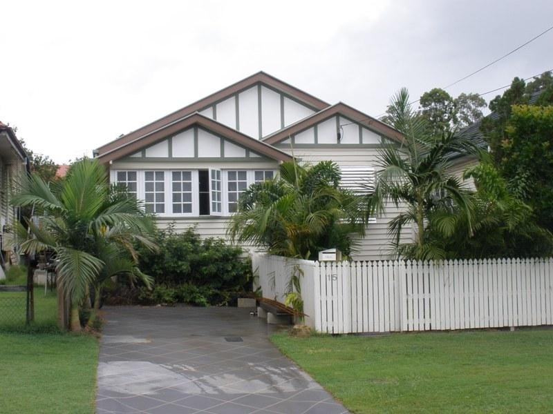 15 Hinkler Street, Kedron QLD 4031