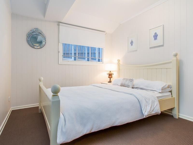 17 Fifth Avenue, Kedron QLD 4031